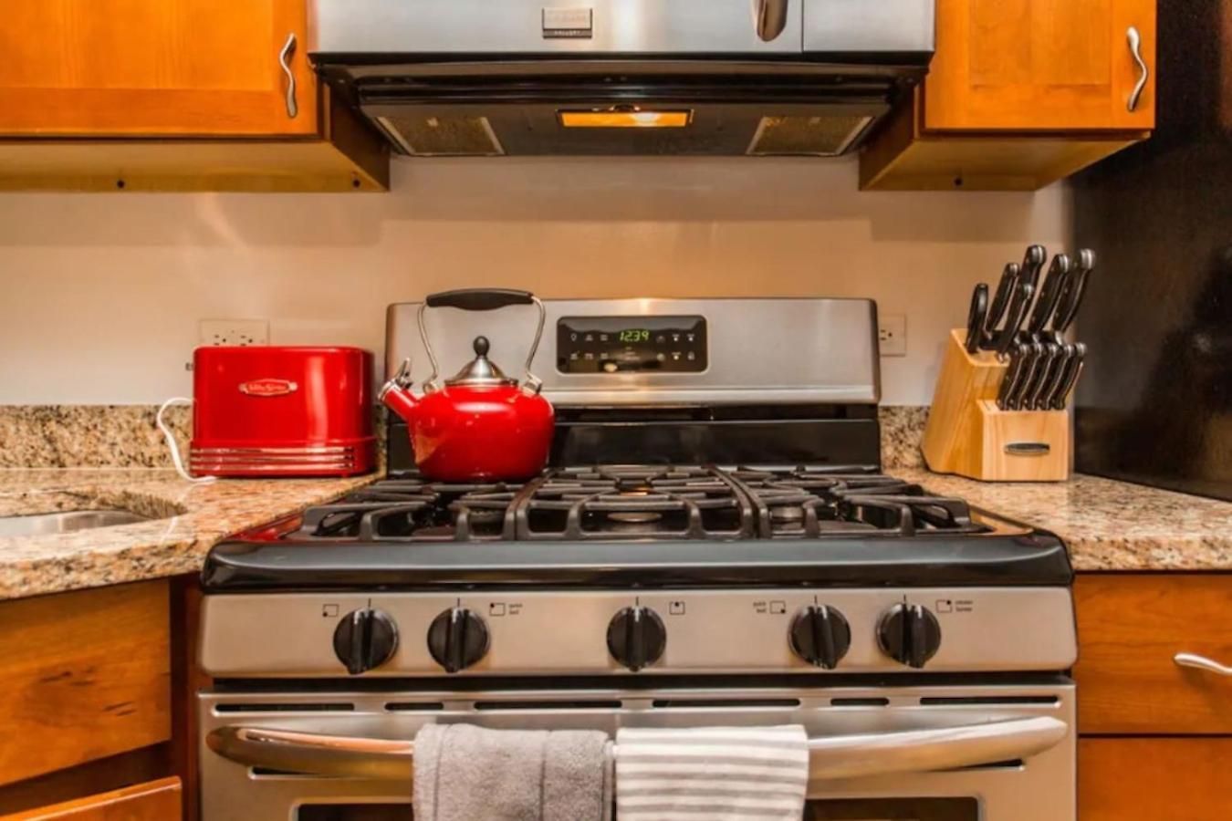 Apartment Downtown Magnificent Mile Sleep 20 6bd-6ba Chicago