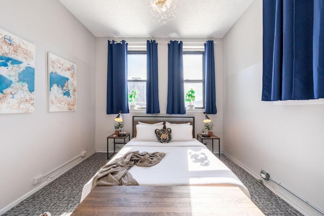 Sleep 14 Downtown, Vintage 5bd-2ba Gym & Patio