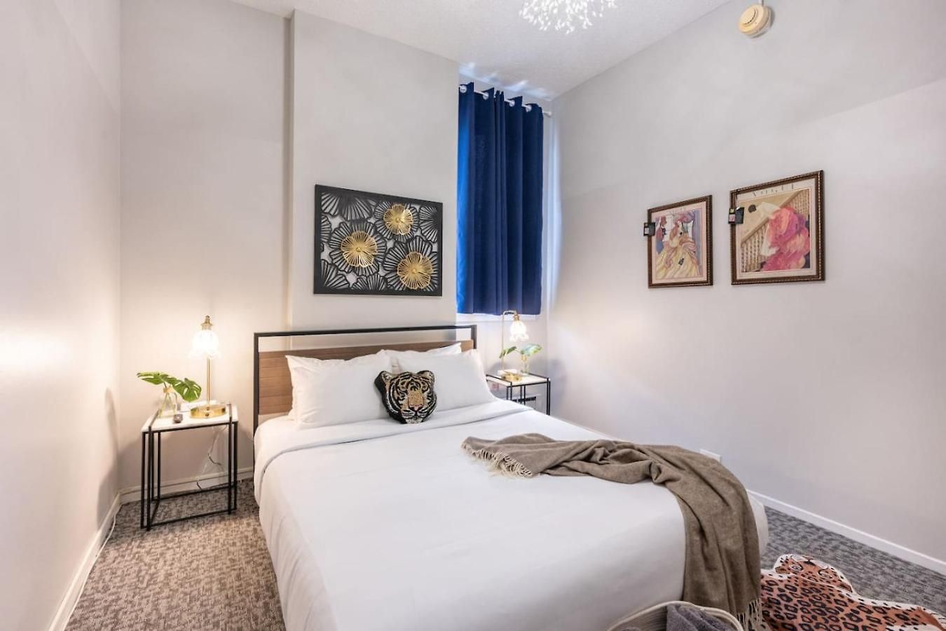 Downtown Penthouse, Vintage 2bd Gym #1 Apartment *