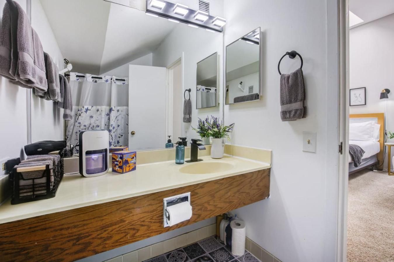 Huge Downtown Penthouse Park, Museums Gym #4 Chicago