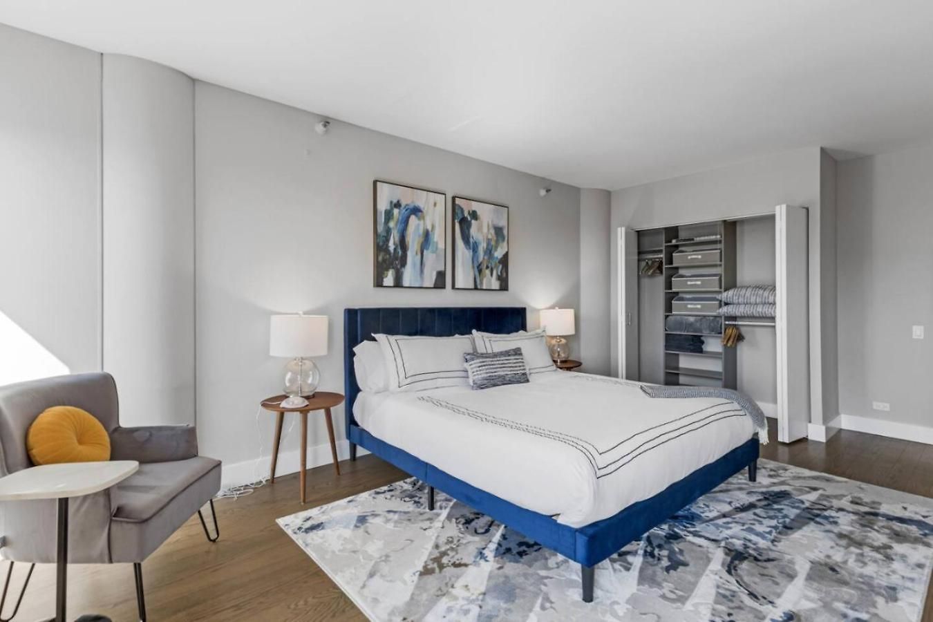 Dtown Penthouse - 4bd-4ba Parking Gym Apartment