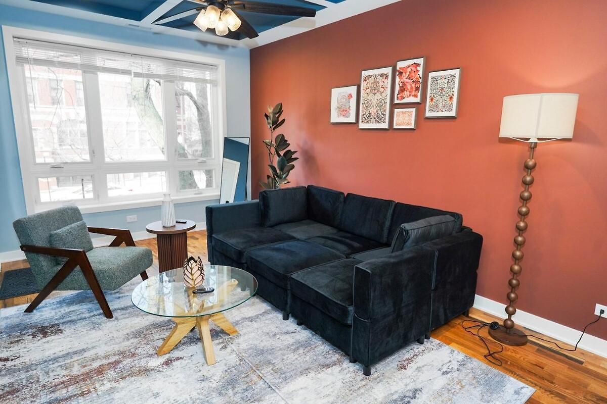 Modern 3br Retreat Near United Center & West Loop Chicago