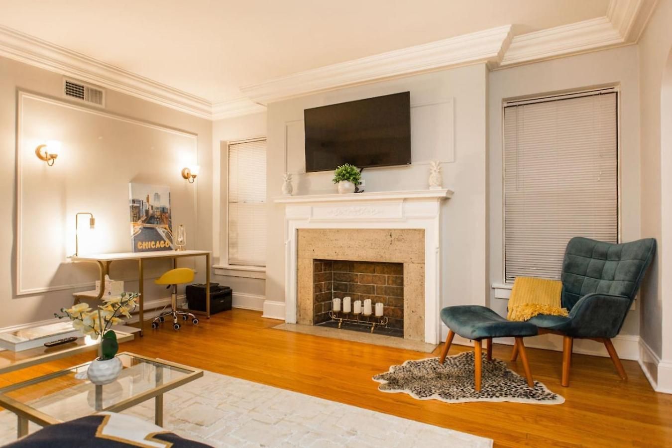 Apartment Downtown Magnificent Mile Sleep 20 6bd-6ba Chicago