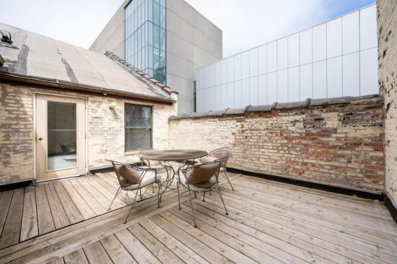 Sleep 25 - Huge Downtown Vintage Lofts, Balcony & Gym Apartment Chicago