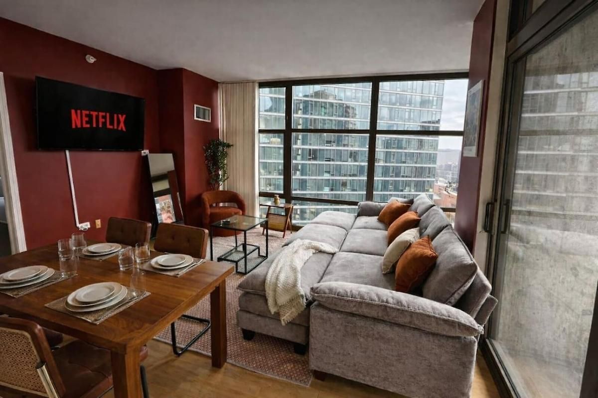 Grant Park 2br With Balcony Skyline View & Gym In Downtown *