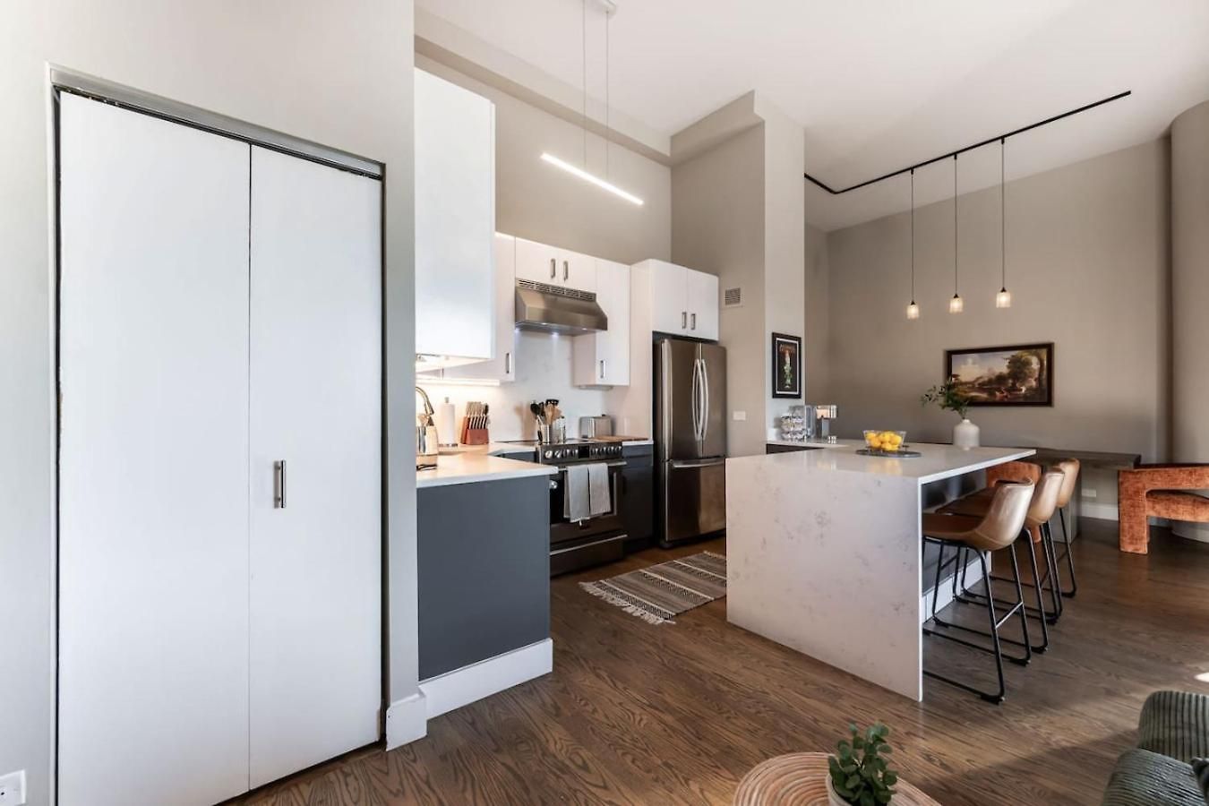 Downtown Penthouse 3bd Views Parking Gym #2 Apartment