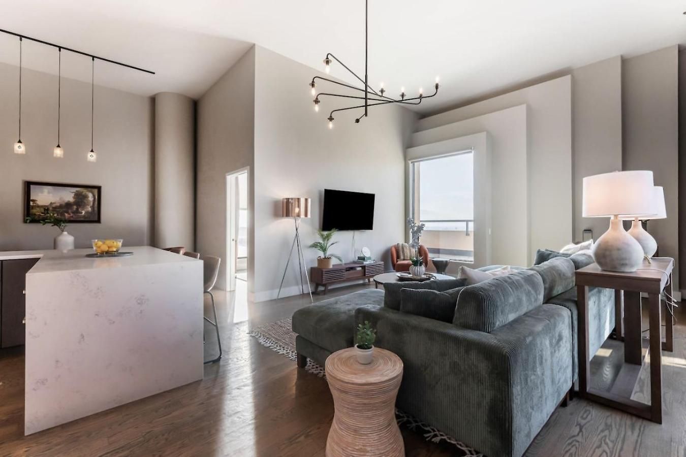 Apartment Downtown Penthouse 3bd Views Parking Gym #2
