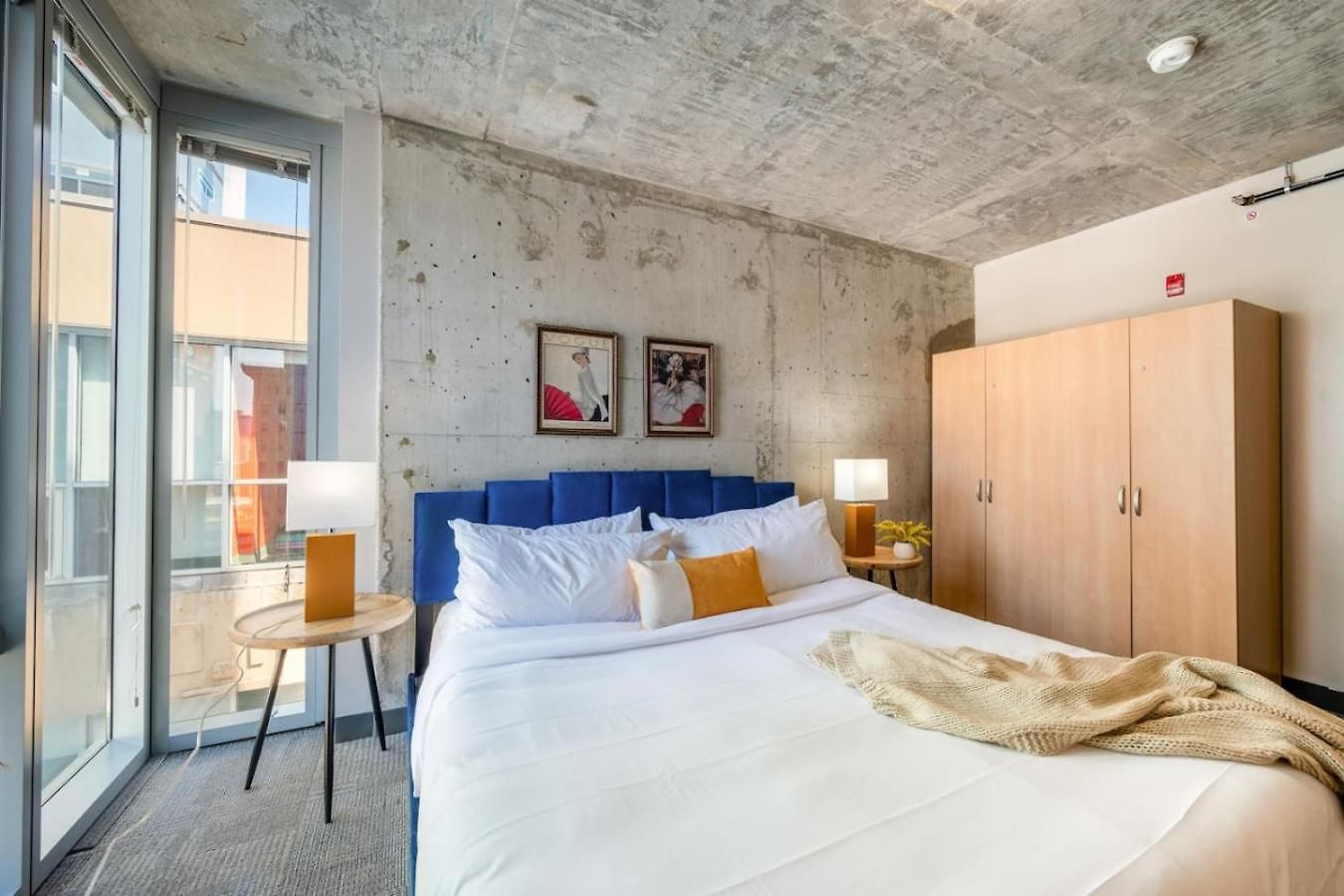Apartment Downtown 9bd - Sleep 18 - *