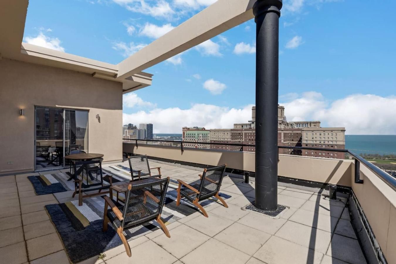 Dtown Penthouse - 4bd-4ba Parking Gym