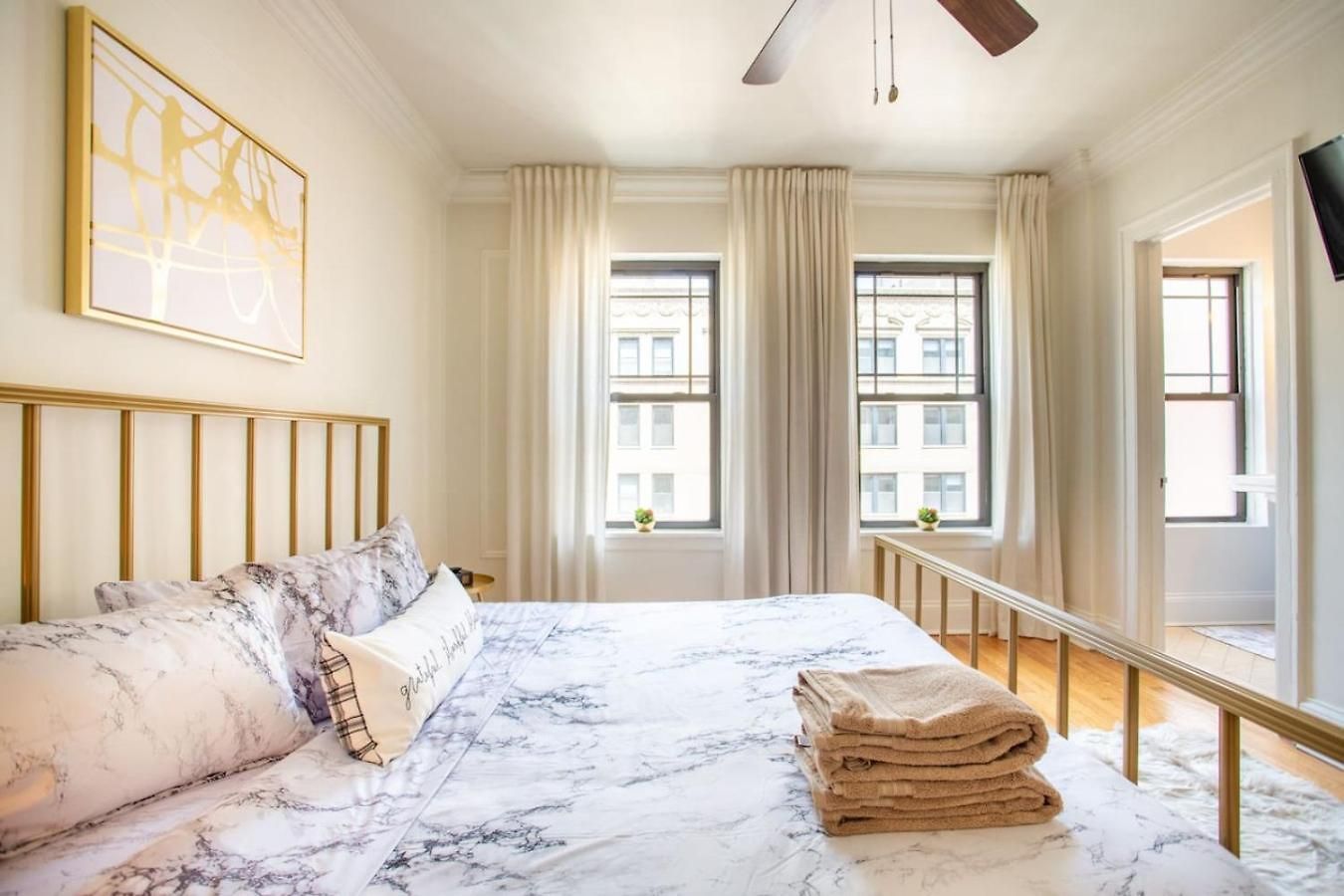 Downtown Magnificent Mile Sleep 20 6bd-6ba Apartment *
