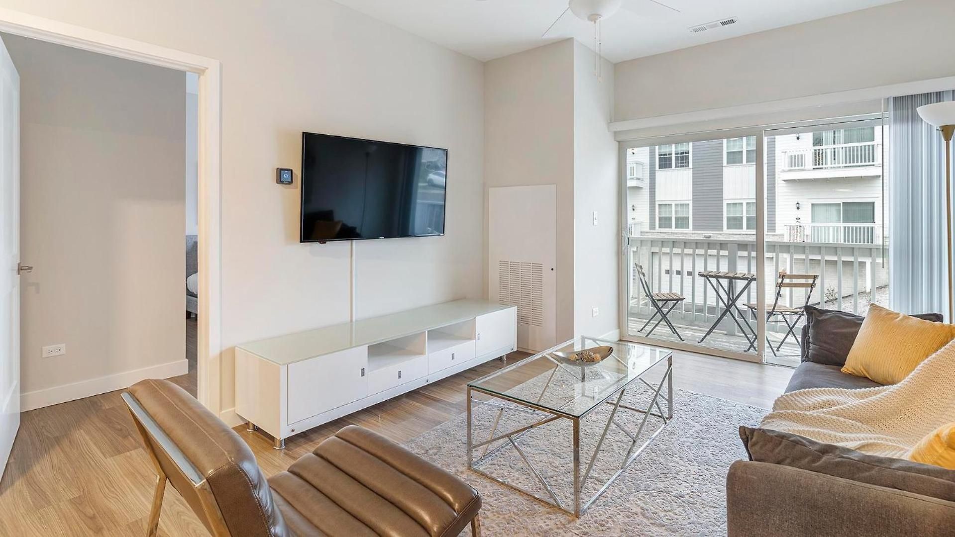 Landing Modern 2bd Clubhouse Gym Apartment