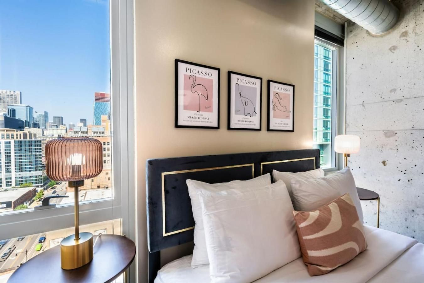 Downtown 9bd - Sleep 18 - *