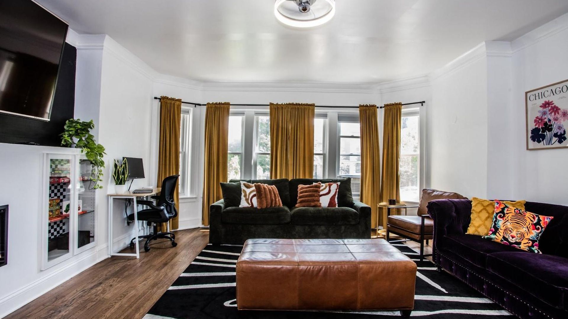 Apartment King Bed, Great Wifi, United Center, Walk To Train *