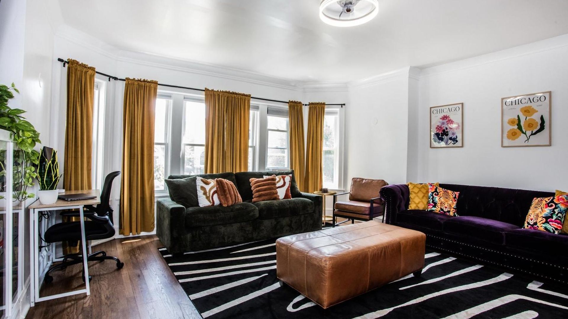 Apartment King Bed, Great Wifi, United Center, Walk To Train *