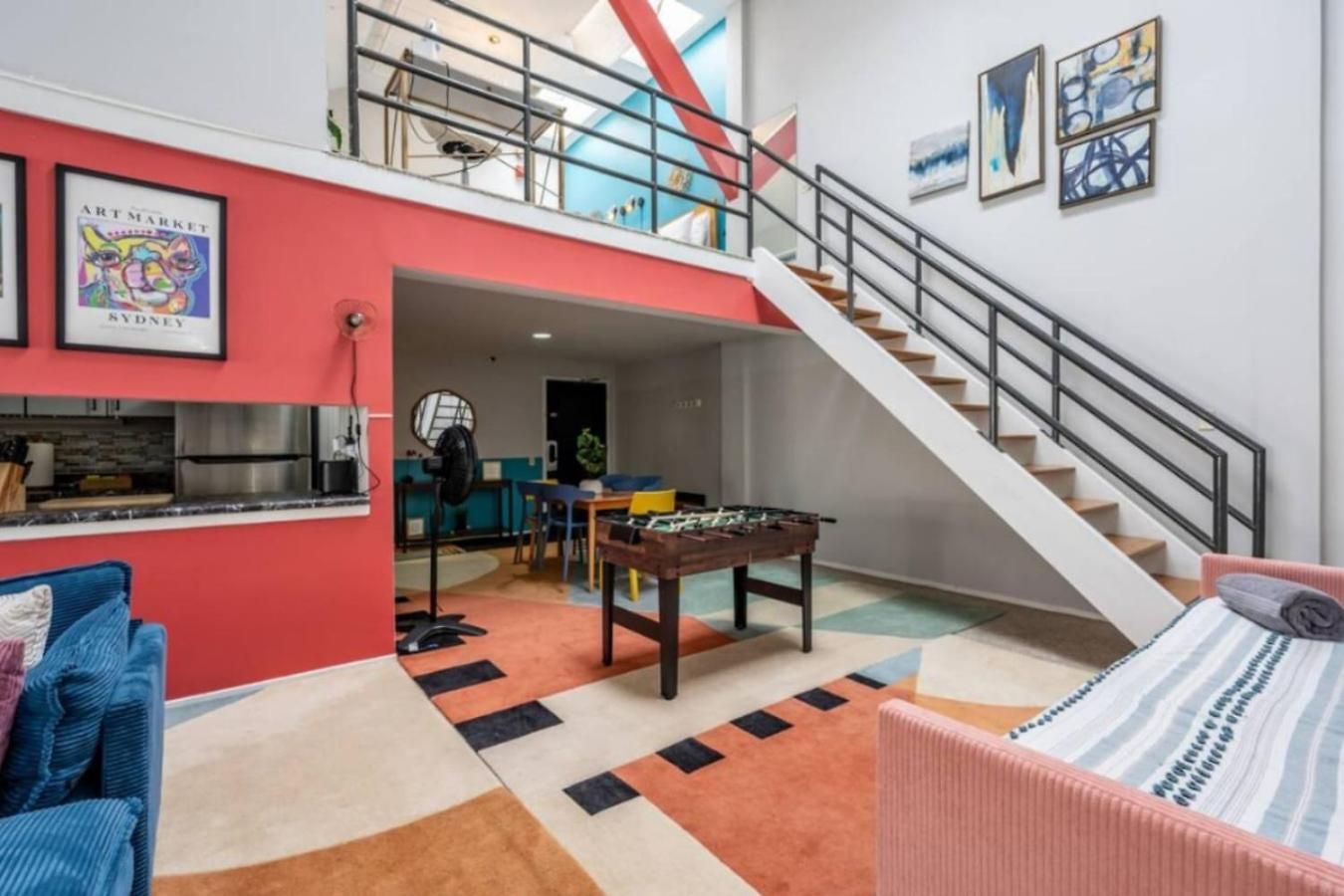 Sleep 25 - Huge Downtown Vintage Lofts, Balcony & Gym Apartment *