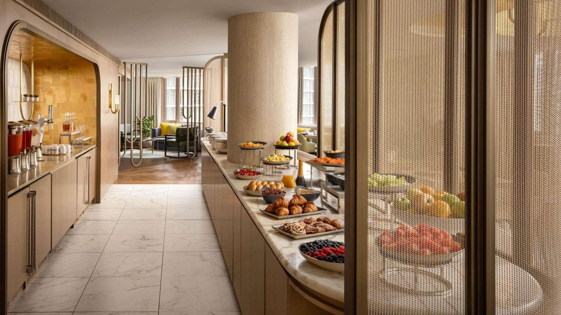 Fairmont Millennium Park 4*