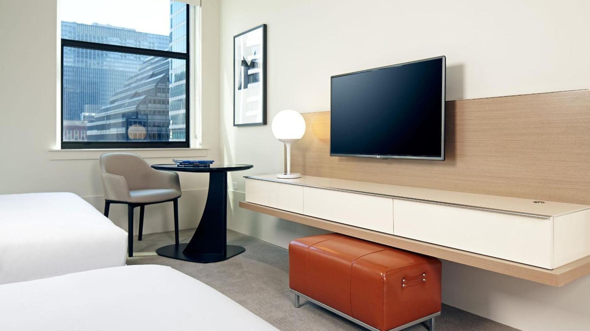 Hyatt Centric The Loop 4*