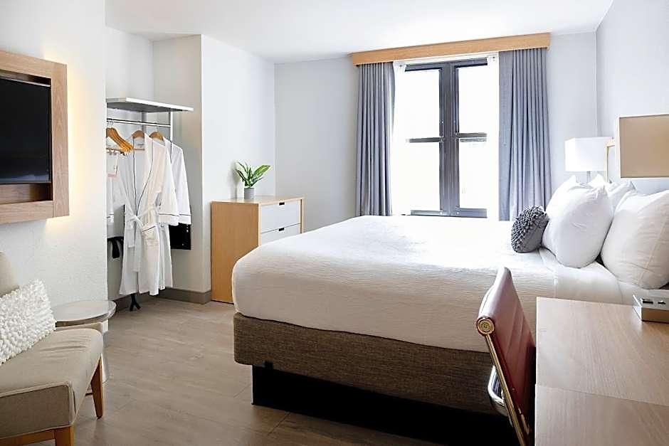 Hotel Saint Clair - Magnificent Mile 4*