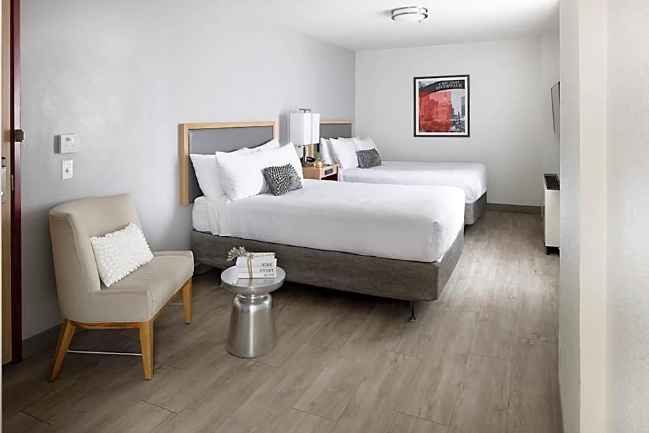 Saint Clair - Magnificent Mile Hotel