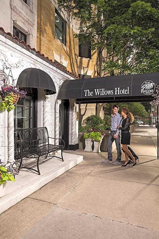 The Willows Hotel Chicago