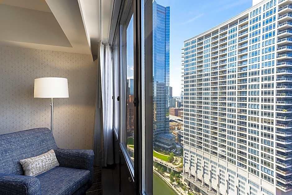 Hotel Mart Plaza River North, An Ihg Chicago