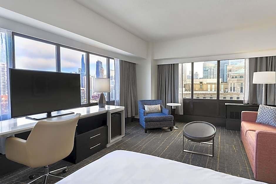 Mart Plaza River North, An Ihg Hotel 4*