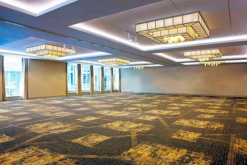 Hotel The Westin Michigan Avenue 4*