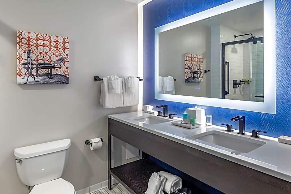 Hilton Vacation Club Hotel Blake Chicago Hotel 5*
