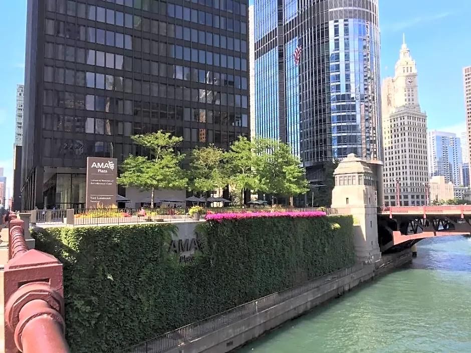 Hotel Kinzie 4*