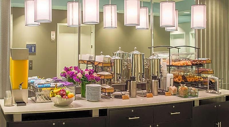 Kinzie Hotel 4*