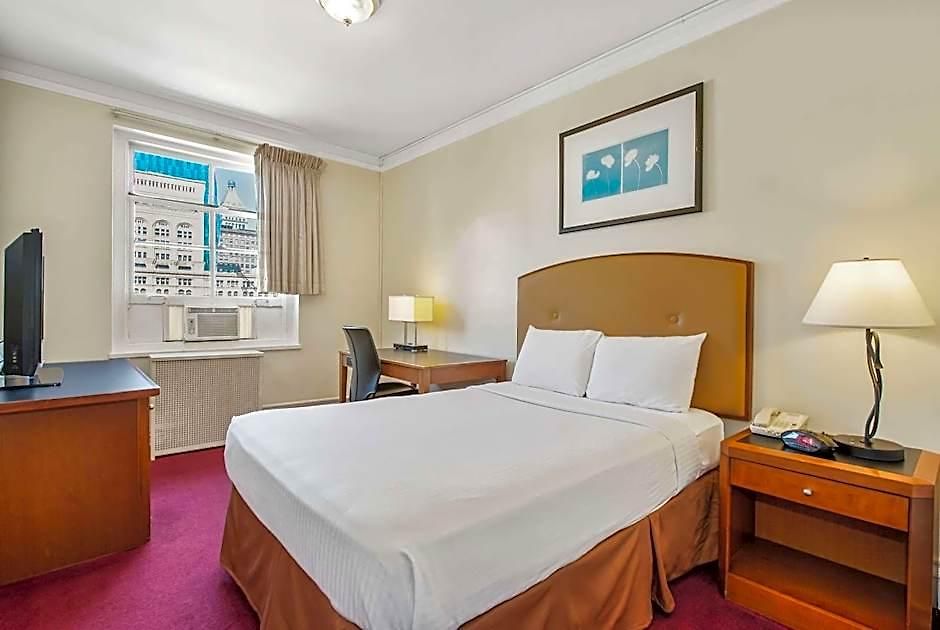Hotel Travelodge By Wyndham Downtown 2*