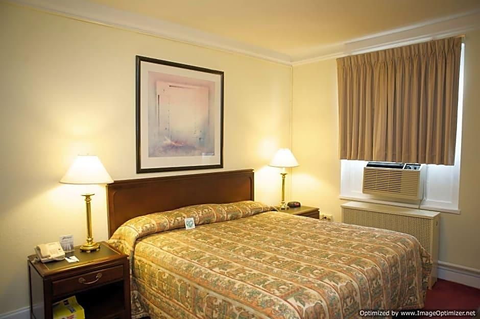 Travelodge By Wyndham Downtown Chicago