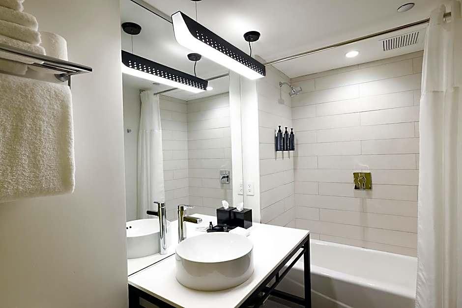 Aloft By Marriott Mag Mile Hotel 3*