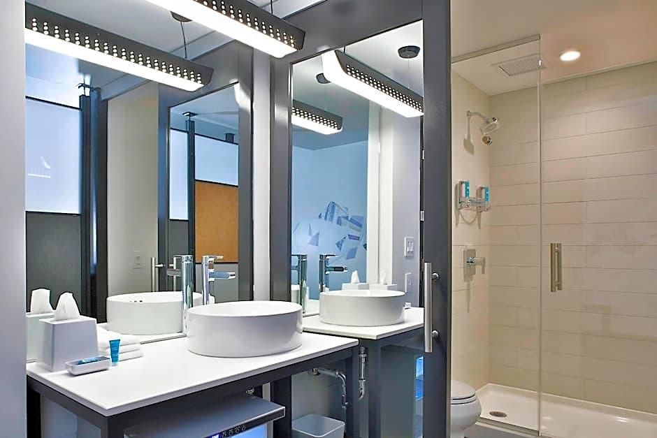 Hotel Aloft By Marriott Mag Mile Chicago