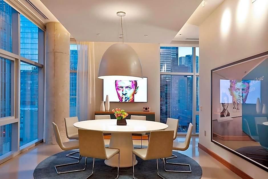 Aloft By Marriott Mag Mile Chicago
