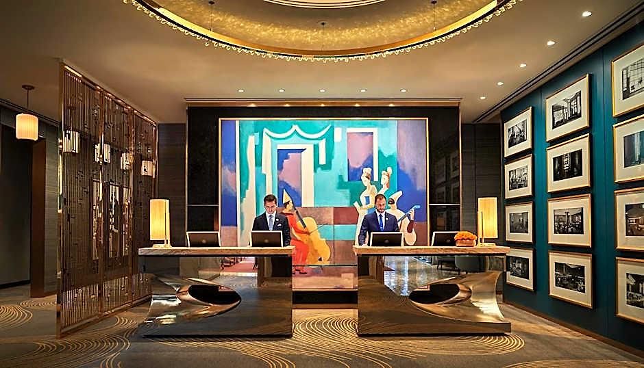 Viceroy 5* Chicago