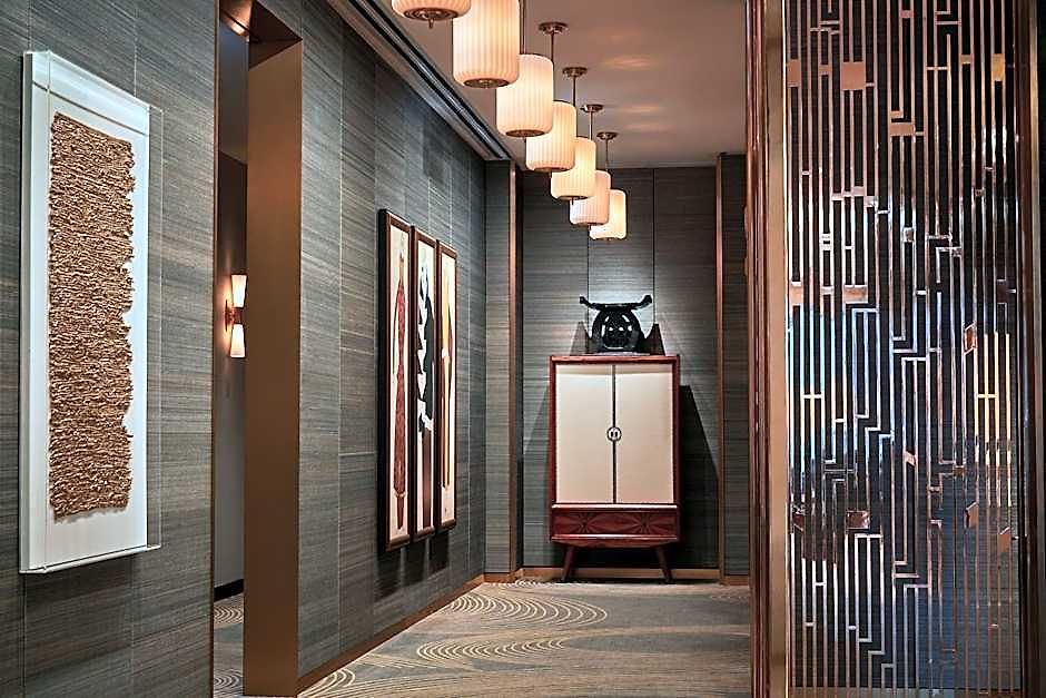 Viceroy Chicago
