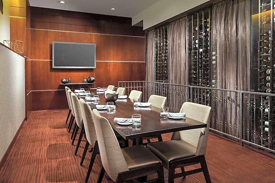 Hotel Courtyard By Marriott Downtown/magnificent Mile 3*