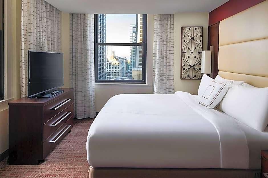 Hotel By Marriott Downtown/loop