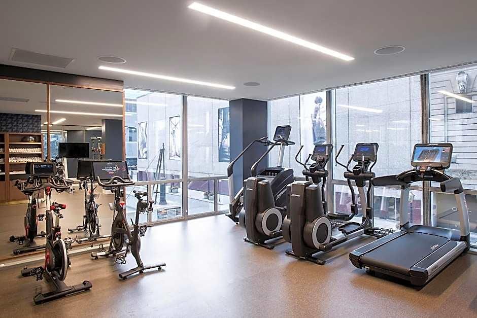 Le Meridien Essex Hotel Chicago