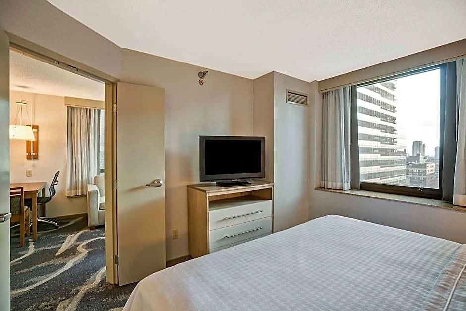 Hotel Homewood By Hilton Chicago-downtown Chicago