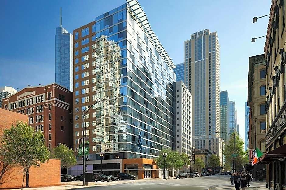 Aloft By Marriott Downtown River North 3*
