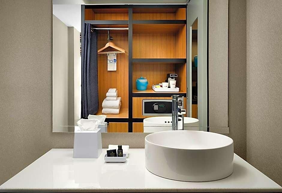 Aloft By Marriott Downtown River North Hotel 3*