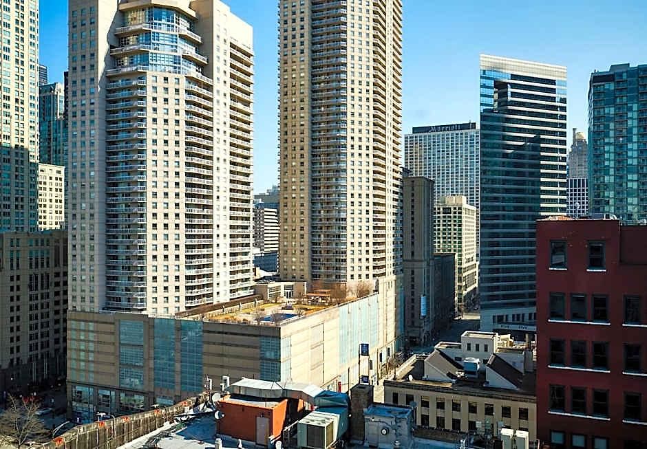 Aloft By Marriott Downtown River North 3*