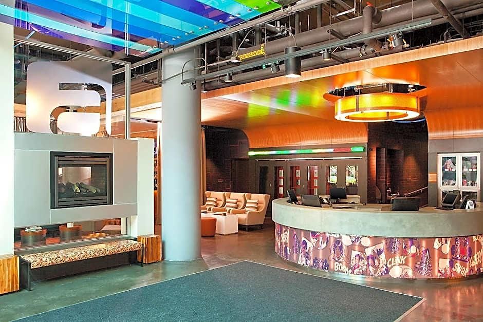 Hotel Aloft By Marriott Downtown River North 3*