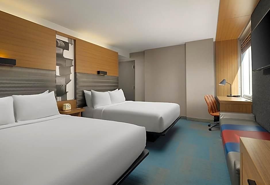 Aloft By Marriott Downtown River North Chicago