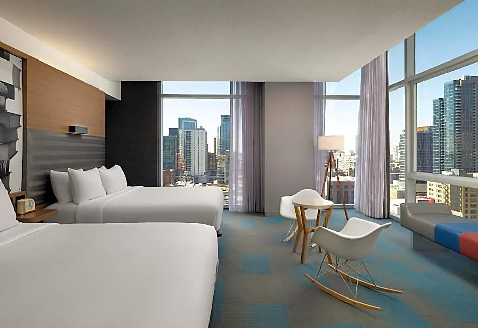 Aloft By Marriott Downtown River North Chicago