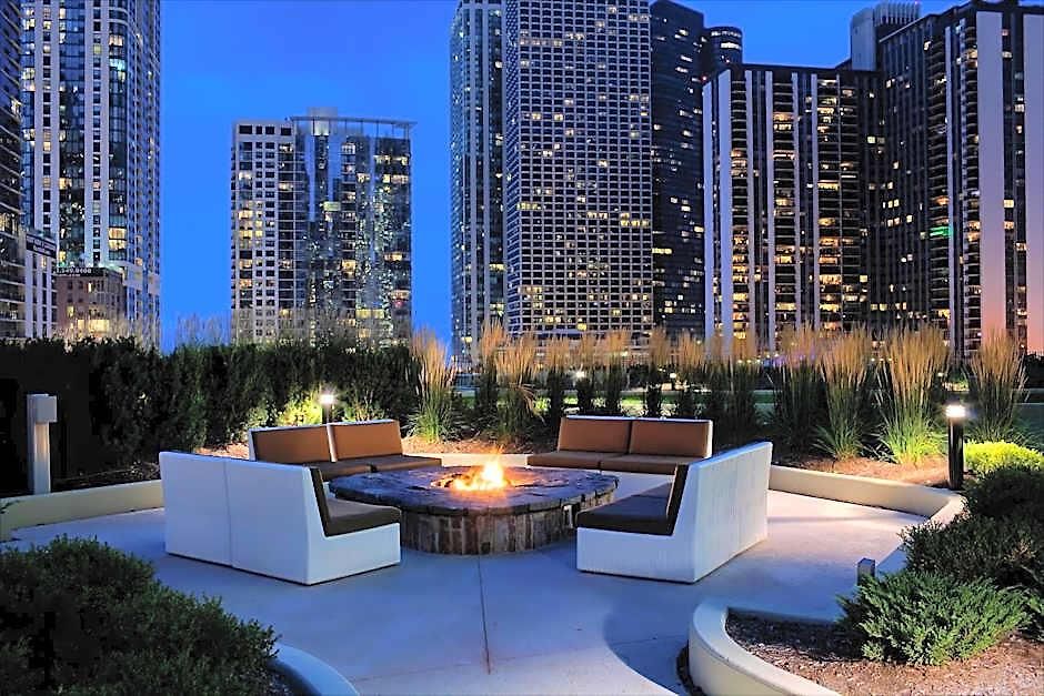 Radisson Blu Aqua Hotel, Chicago
