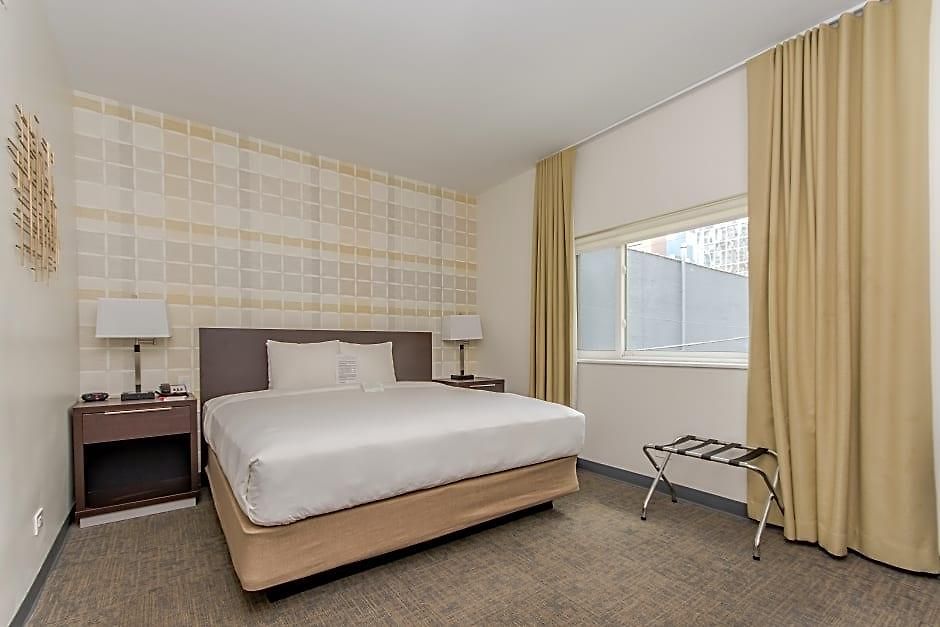 Ohio House 3* Chicago