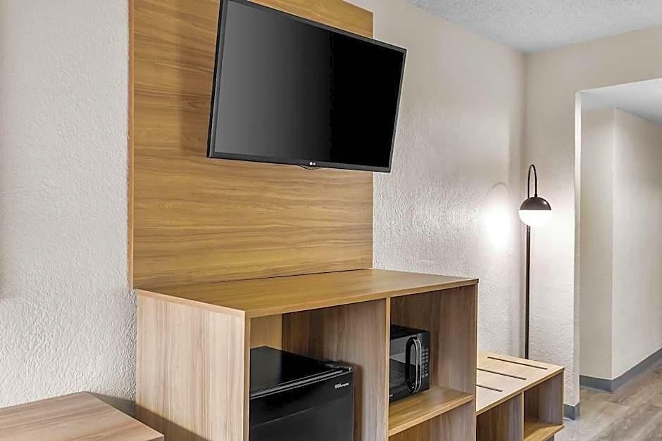 Super 8 By Wyndham Il Hotel Chicago